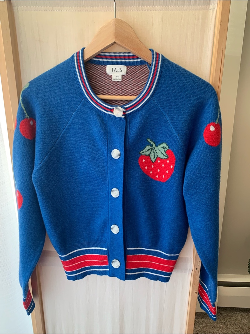 Supercute Fun Girlhood Core Button Down Cardigan XS